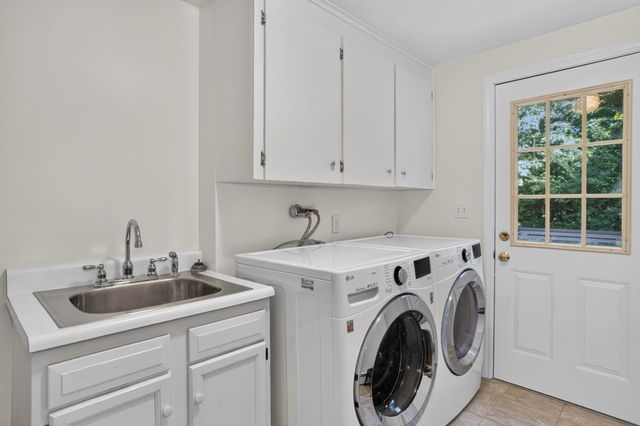 22 Coolidge Cir, Northborough, MA 01532