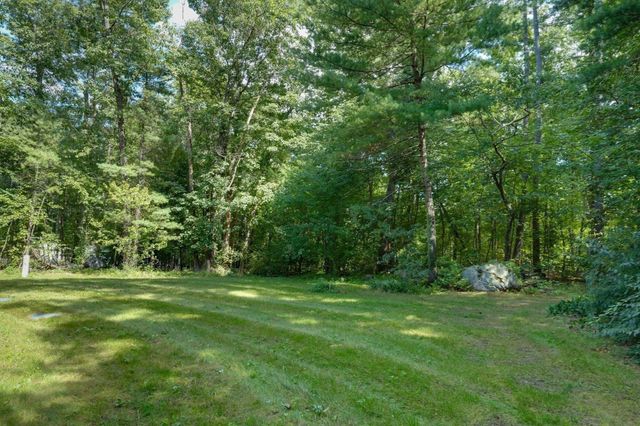 22 Coolidge Cir, Northborough, MA 01532
