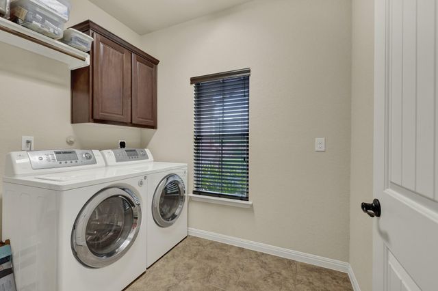 1937 HUNTERS CV, New Braunfels, TX 78132