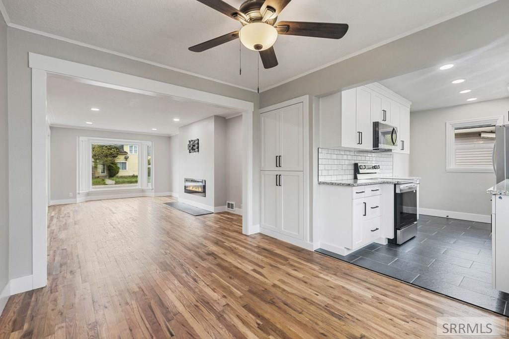 Image 10 of property listing at 345 W 17th Street, Idaho Falls, ID 83402