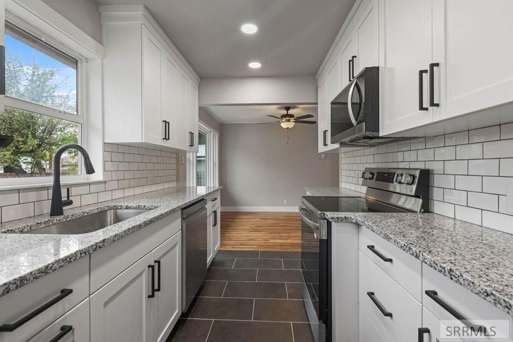 Image 18 of property listing at 345 W 17th Street, Idaho Falls, ID 83402