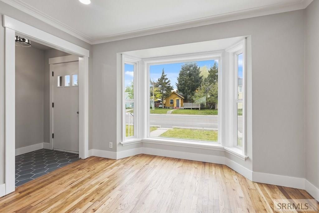 Image 2 of property listing at 345 W 17th Street, Idaho Falls, ID 83402