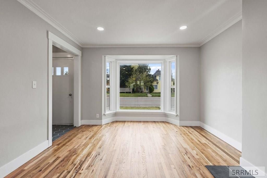 Image 3 of property listing at 345 W 17th Street, Idaho Falls, ID 83402