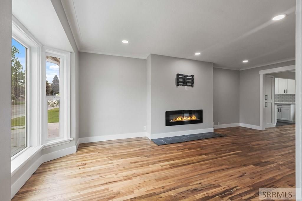 Image 6 of property listing at 345 W 17th Street, Idaho Falls, ID 83402