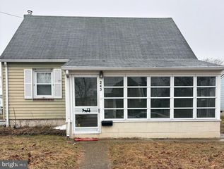 245 NASSAU AVE, Paulsboro, NJ 08066