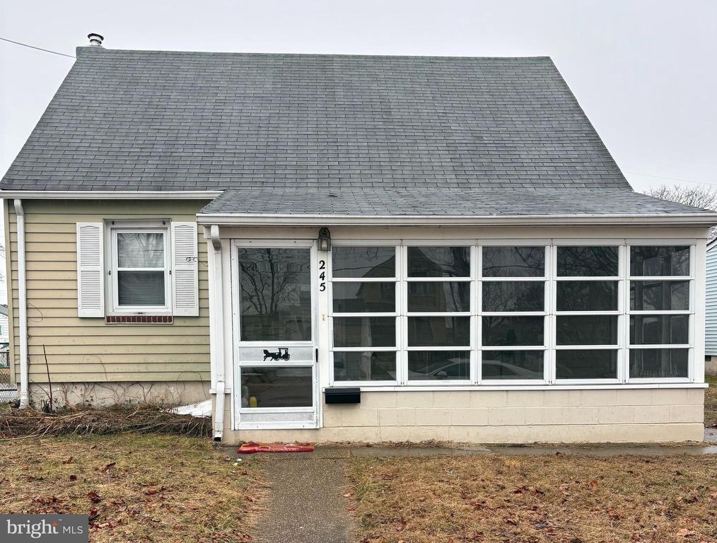 245 NASSAU AVE, Paulsboro, NJ 08066