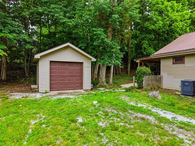 723 Chimney Rock Road, Harrodsburg, KY 40330