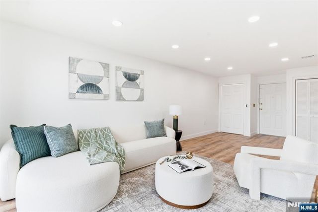 610 Anderson Avenue 2E, Cliffside Park, NJ 07010