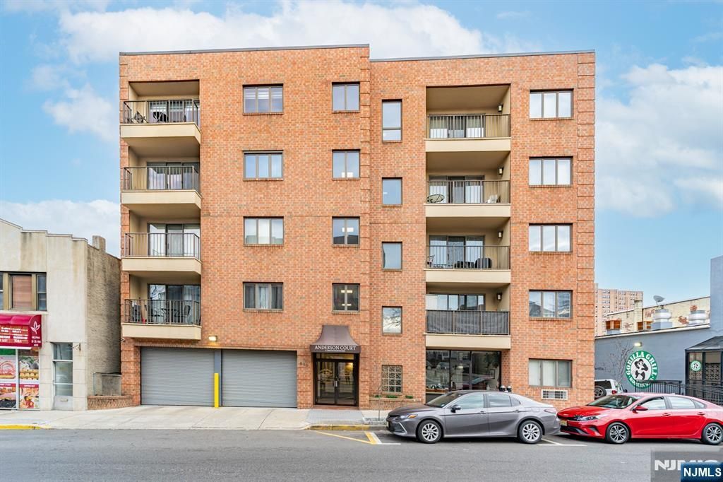 610 Anderson Avenue 2E, Cliffside Park, NJ 07010