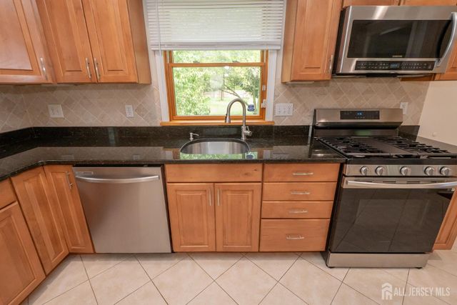 135 Summerhill Road, East Brunswick, NJ 08816
