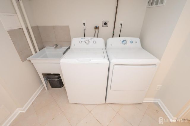 135 Summerhill Road, East Brunswick, NJ 08816
