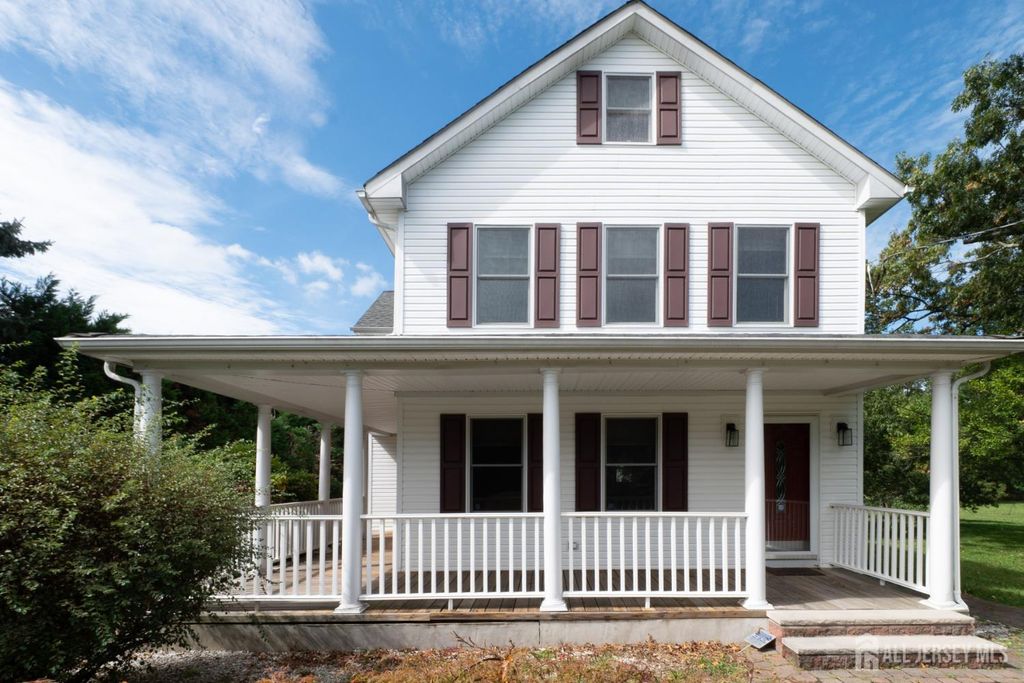 135 Summerhill Road, East Brunswick, NJ 08816