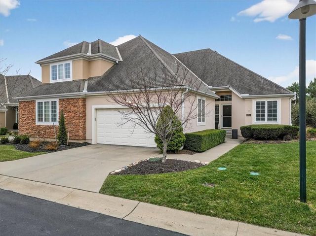6915 W 129th Place, Overland Park, KS 66209