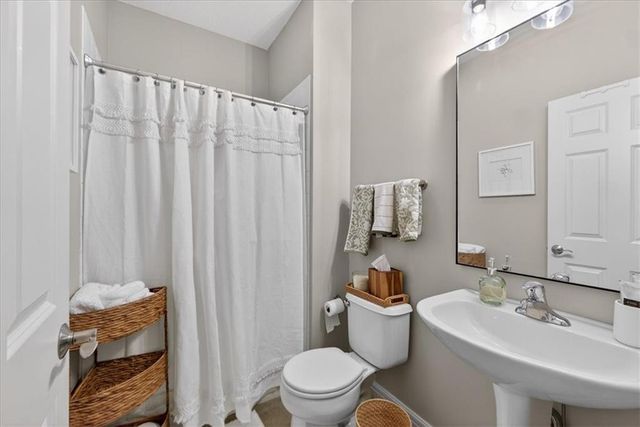 6915 W 129th Place, Overland Park, KS 66209