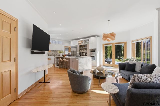 5911 S 119 Plaza, Omaha, NE 68137