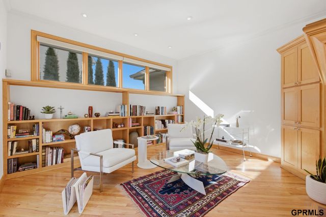 5911 S 119 Plaza, Omaha, NE 68137