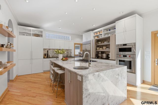 5911 S 119 Plaza, Omaha, NE 68137