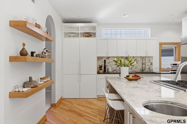 5911 S 119 Plaza, Omaha, NE 68137