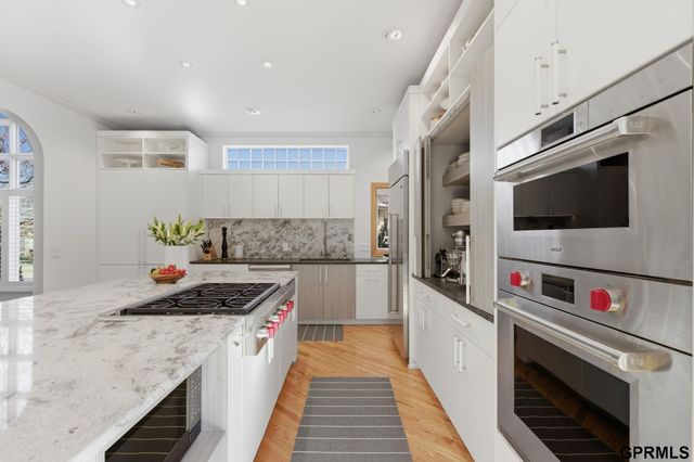 5911 S 119 Plaza, Omaha, NE 68137