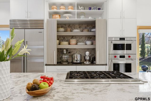 5911 S 119 Plaza, Omaha, NE 68137