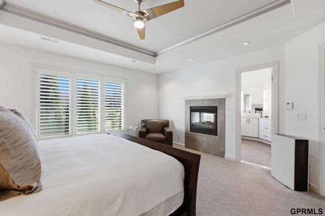 5911 S 119 Plaza, Omaha, NE 68137