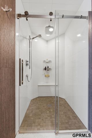 5911 S 119 Plaza, Omaha, NE 68137