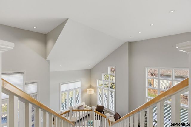 5911 S 119 Plaza, Omaha, NE 68137