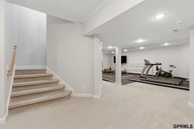 5911 S 119 Plaza, Omaha, NE 68137