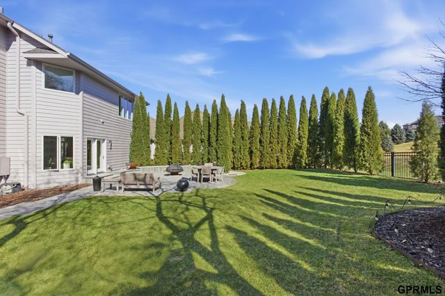 5911 S 119 Plaza, Omaha, NE 68137