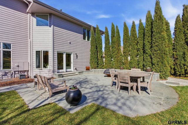 5911 S 119 Plaza, Omaha, NE 68137