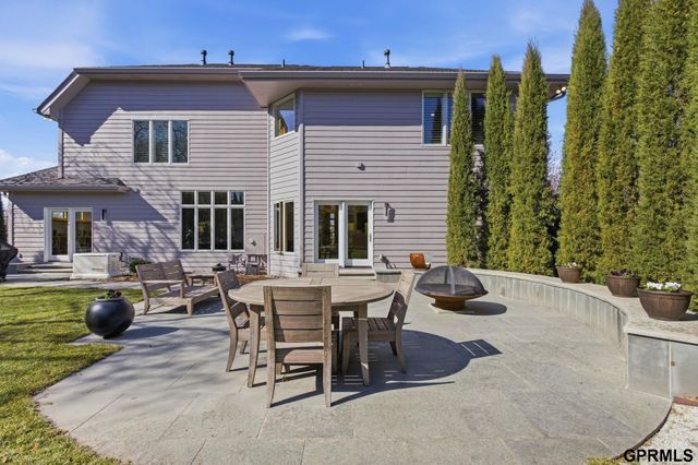 5911 S 119 Plaza, Omaha, NE 68137