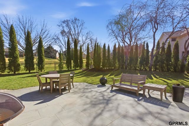 5911 S 119 Plaza, Omaha, NE 68137