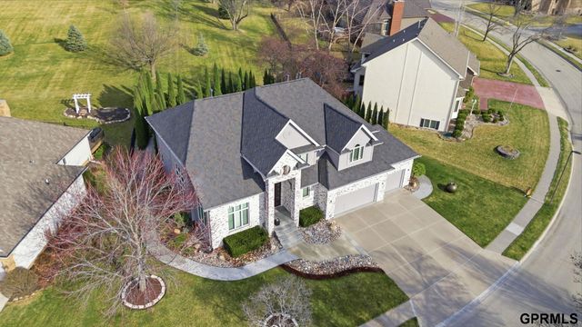 5911 S 119 Plaza, Omaha, NE 68137