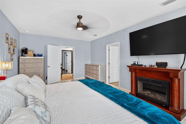 7043 SILVERADO RANCH BOULEVARD, Zephyrhills, FL 33541