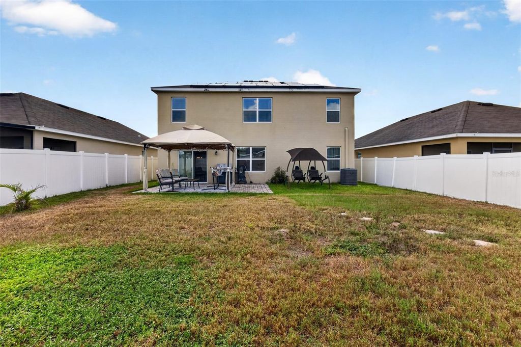 Image 13 of property listing at 7043 SILVERADO RANCH BOULEVARD, Zephyrhills, FL 33541