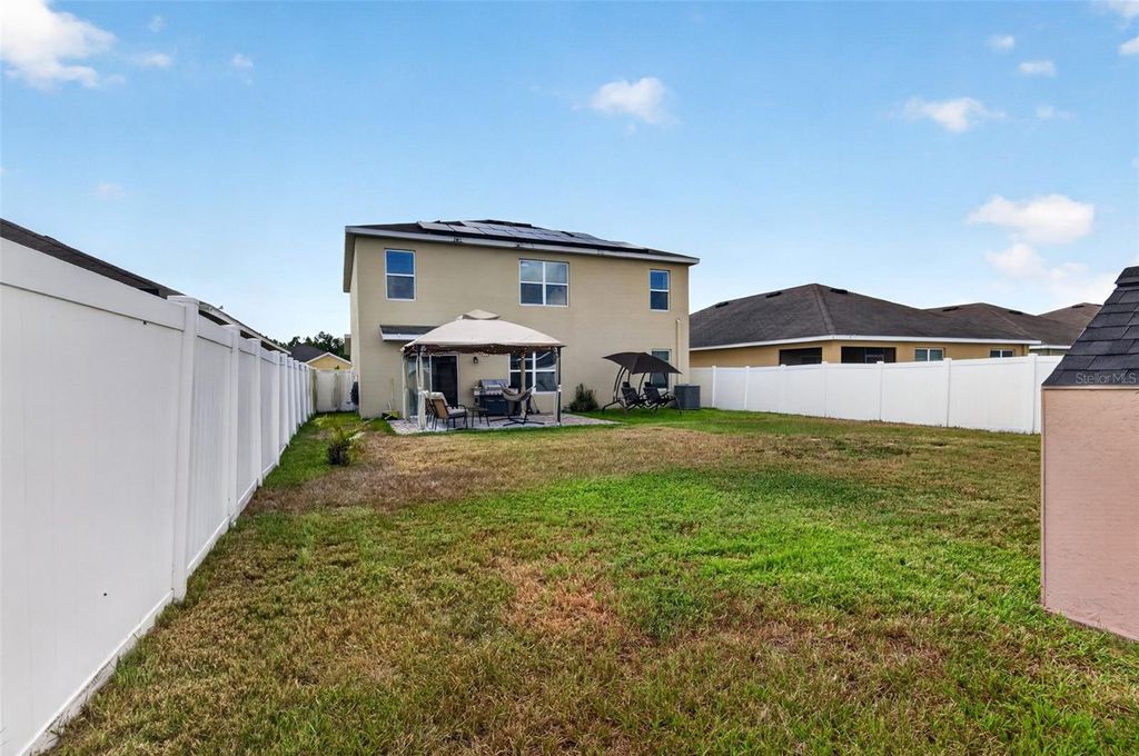 Image 15 of property listing at 7043 SILVERADO RANCH BOULEVARD, Zephyrhills, FL 33541
