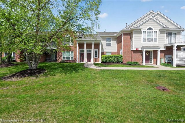 16773 Carriage Way, Northville, MI 48168