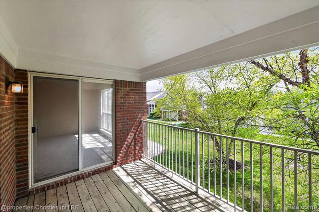 16773 Carriage Way, Northville, MI 48168