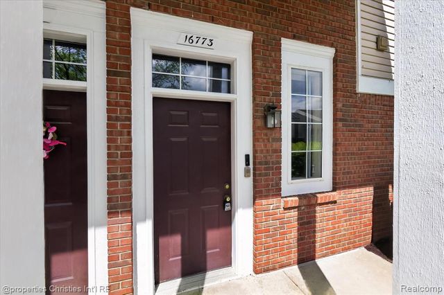 16773 Carriage Way, Northville, MI 48168