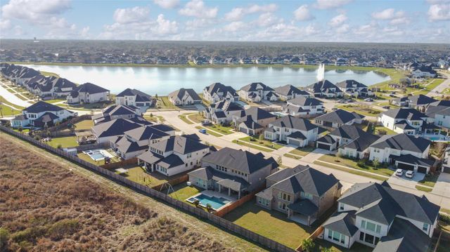 2237 Mason Terrace Drive, Friendswood, TX 77546