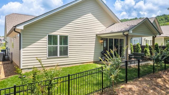 1864 Emmeline Way, Hixson, TN 37343