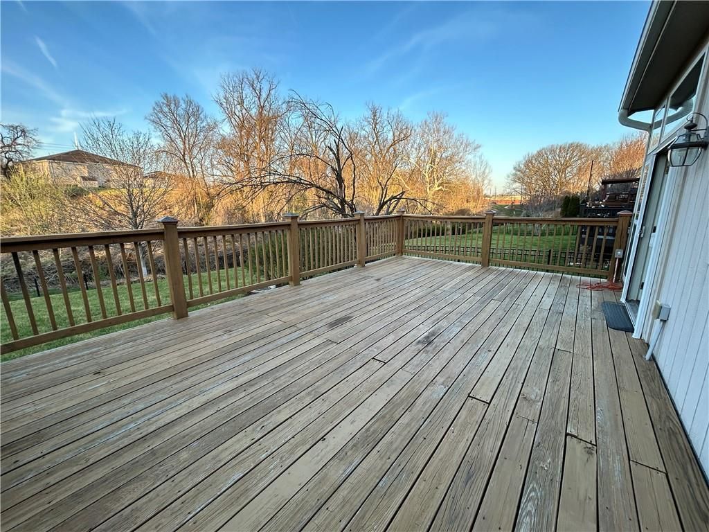 21619 W 62nd Street, Shawnee, KS 66218