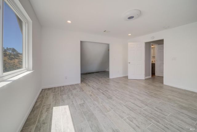 1135 Rimrock Dr, Napa, CA 94558