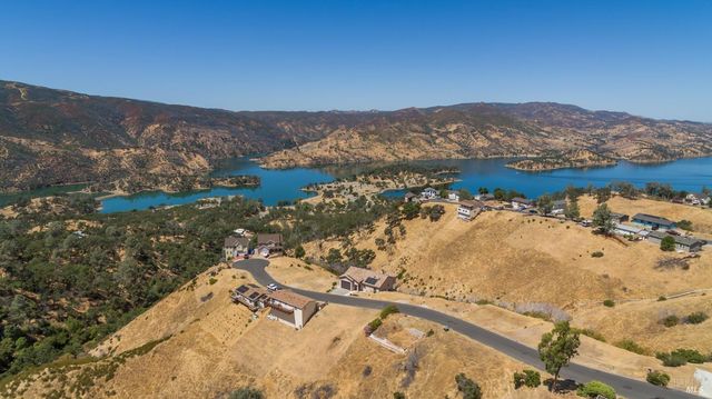 1135 Rimrock Dr, Napa, CA 94558