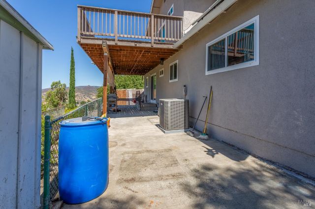 1135 Rimrock Dr, Napa, CA 94558