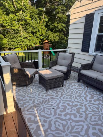 15 Hull Avenue, Dover, NH 03820