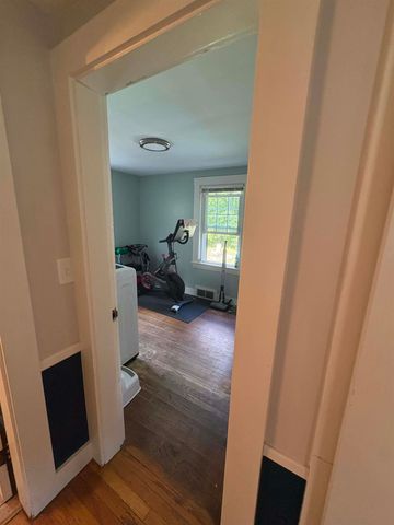 15 Hull Avenue, Dover, NH 03820