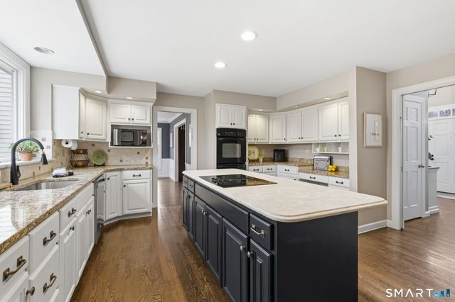 134 Old Mill Road, Avon, CT 06001