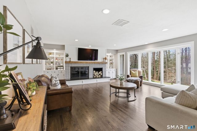 134 Old Mill Road, Avon, CT 06001