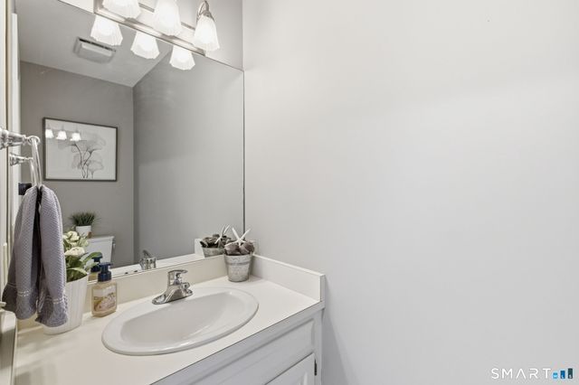 134 Old Mill Road, Avon, CT 06001